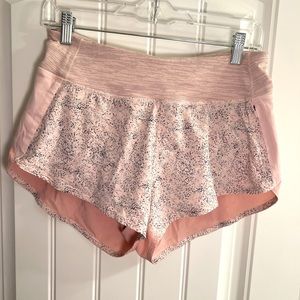 Outdoor Voices 2.5” Hudson Shorts